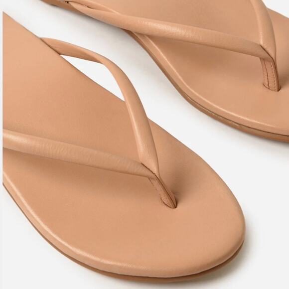 NEW Beek 'Sunbeam' Women's US 5 Flip Flop Sandal Nude Leather Minimalistic - Picture 2 of 9